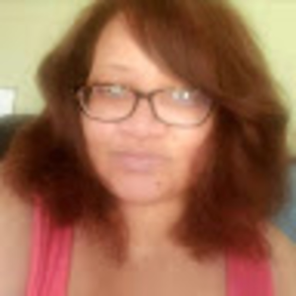 Meet your Posher, Yolanda